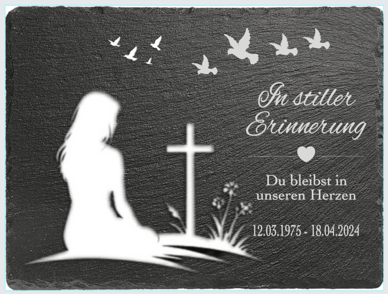 Eine sitzende Frau mit Kreuzen und Vögeln, mit der Aufschrift "In stiller Erinnerung".